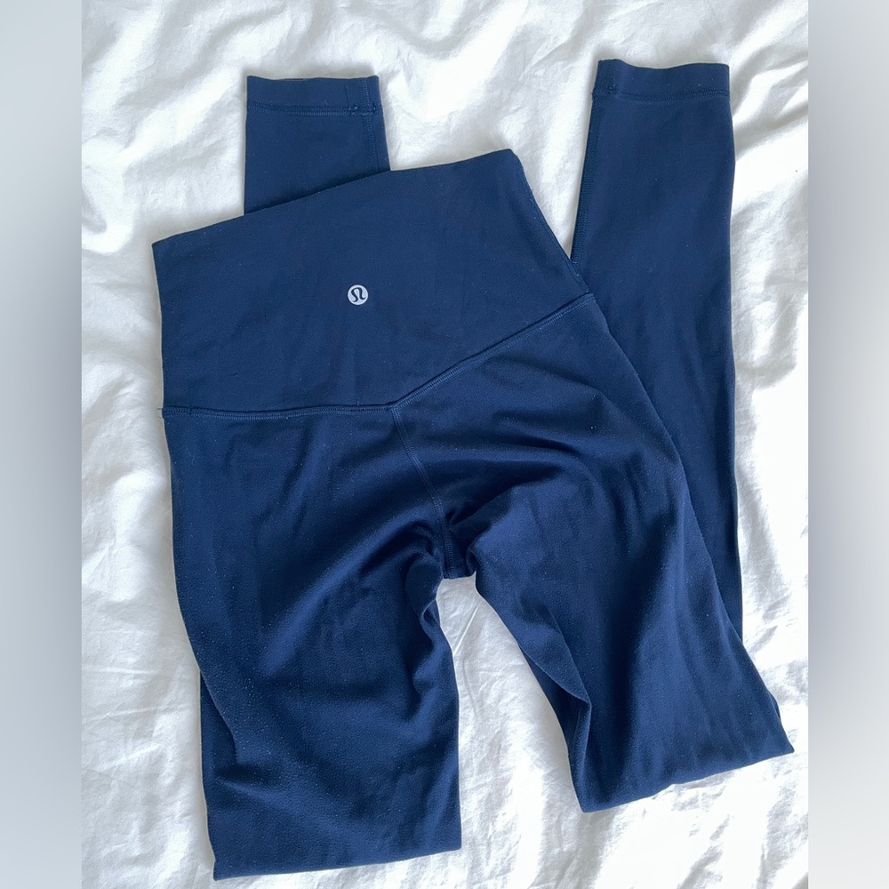 Navy lulu align leggings